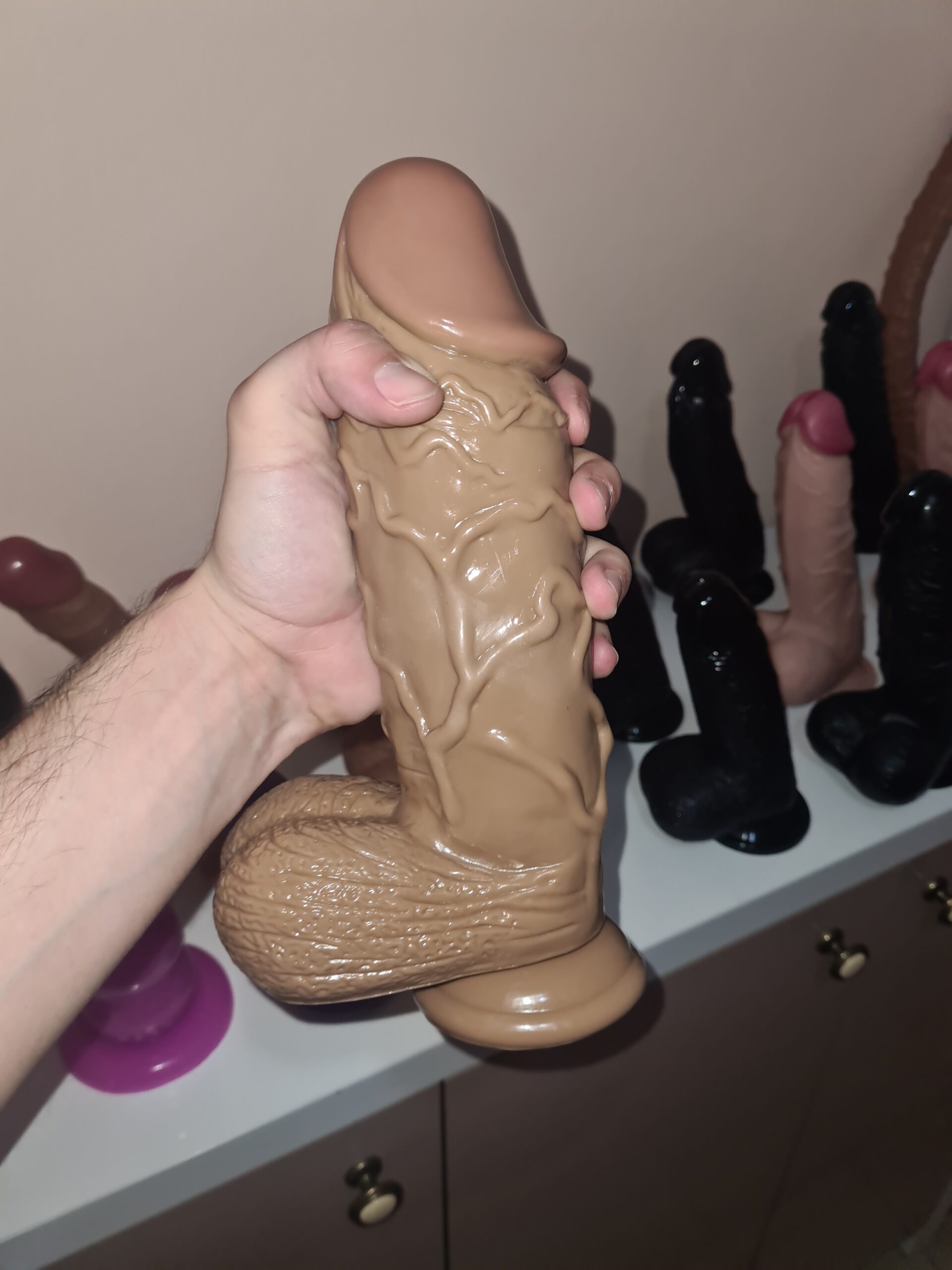 Huge dildo 26 x 7.5 cm - Sex Shop Albania